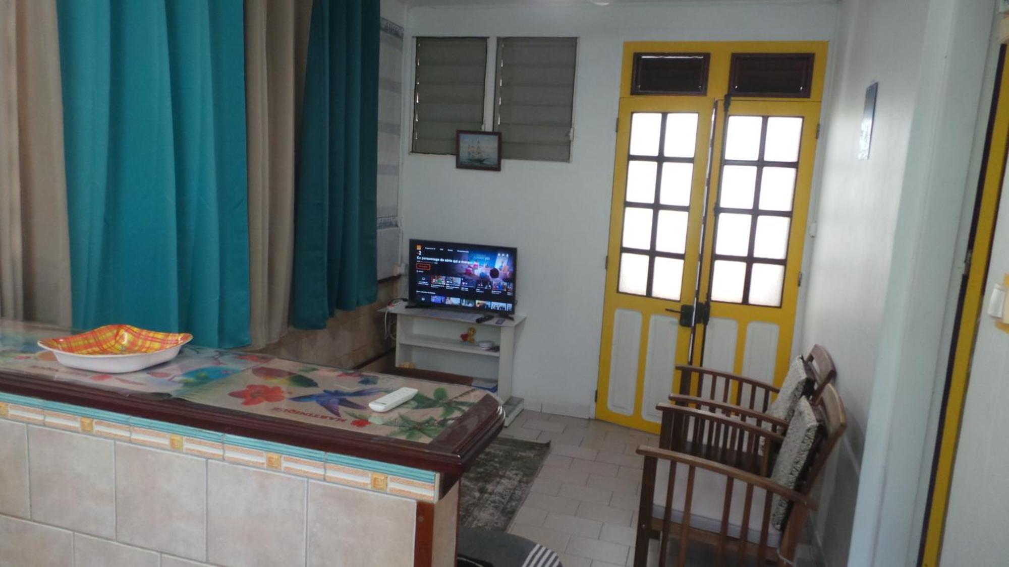 Manou Apartamento Rivière-Pilote Exterior foto